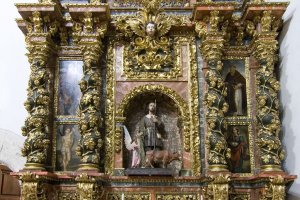 Alocen_Iglesia_Altar_San_Isidro